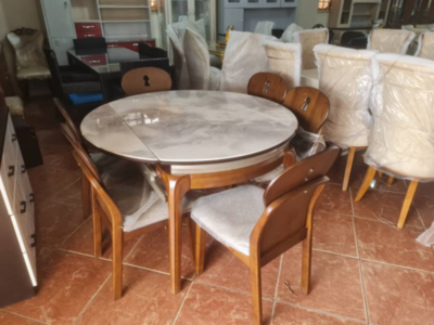 Dinning table (Medium size)